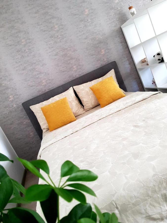 Sunset Bucharest Apartment ภายนอก รูปภาพ