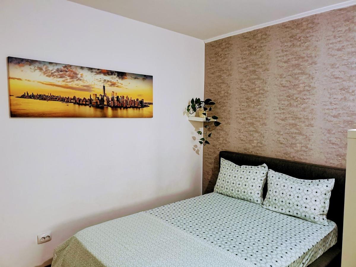 Sunset Bucharest Apartment ภายนอก รูปภาพ